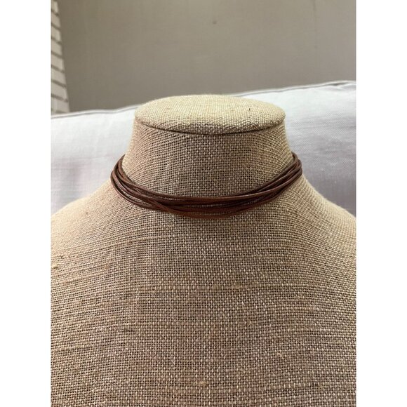 6 Necklaces - Variety of Lengths and Materials Used Jewelry Lot Costume - Picture 6 of 16